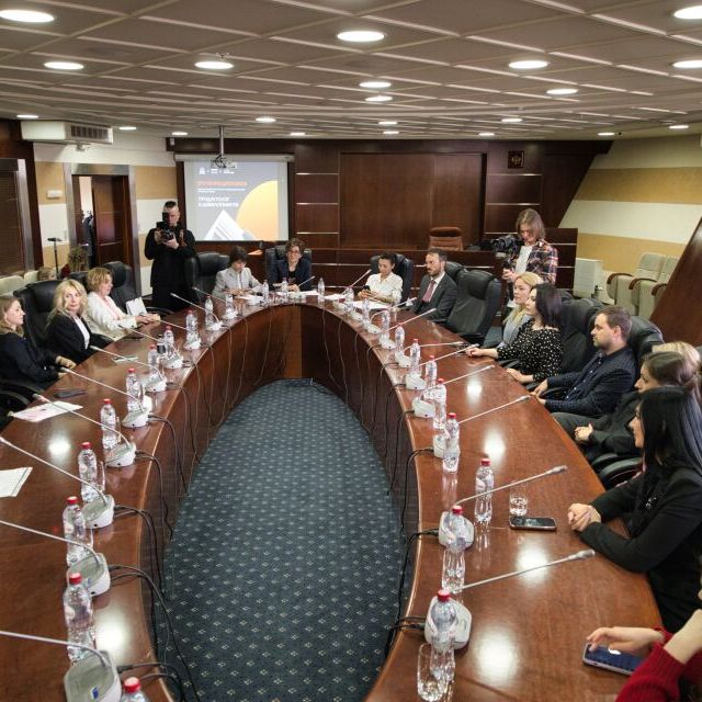 Вручение дипломов выпускникам курса "Продуктолог в девелопменте" - фото 24